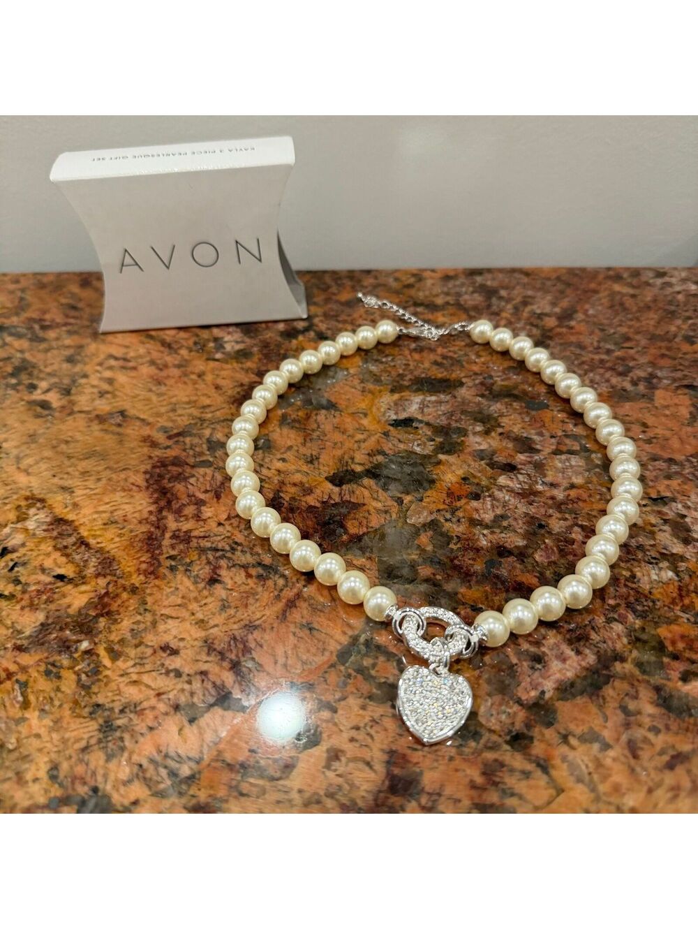 Avon Faux Pearl Heart Necklace